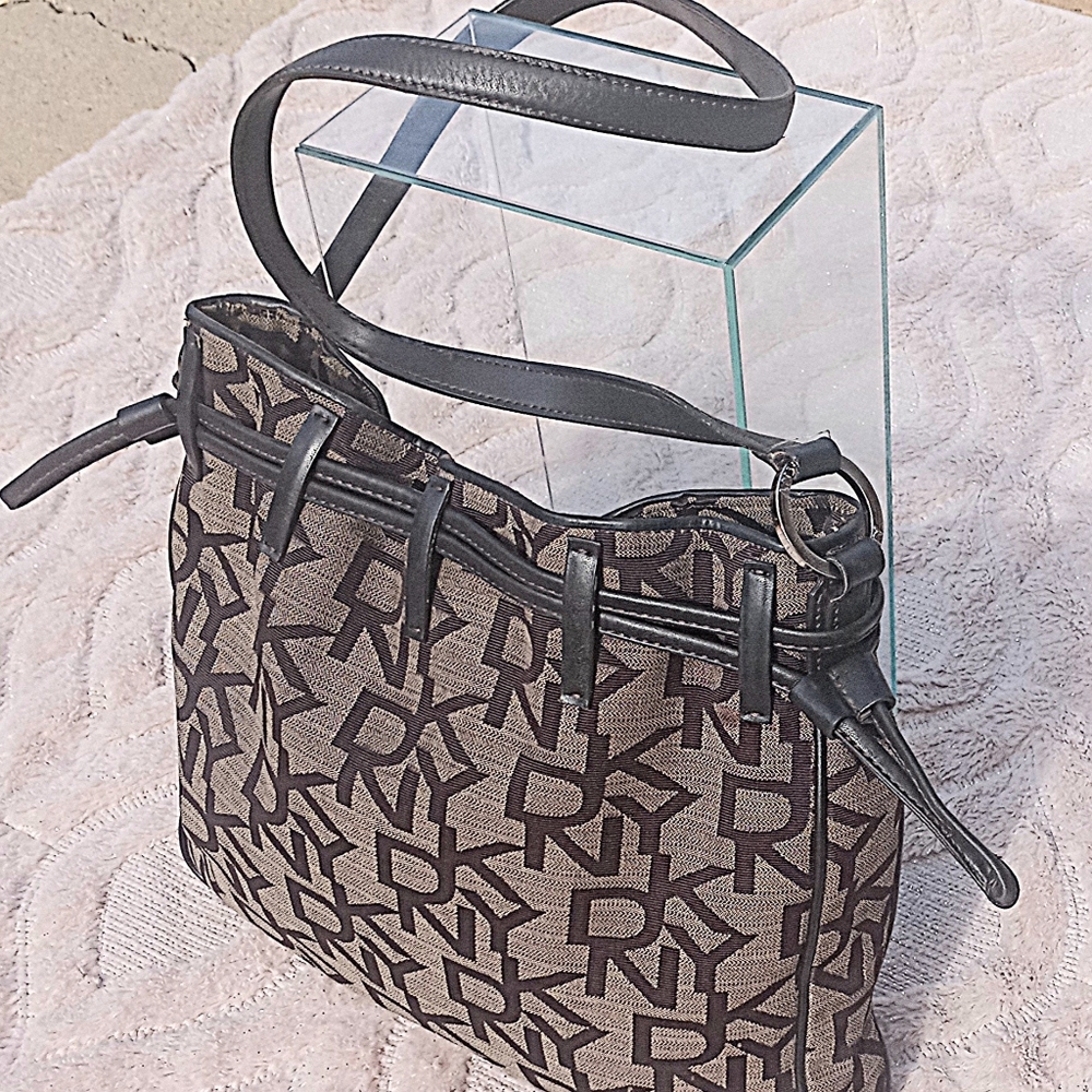 DKNY Monogram Print Brown Crossbody Shoulder Purse - Picture 2 of 12